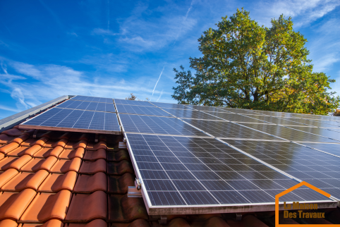 pose et travaux de panneaux photovoltaiques