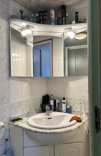 Salle d'eau avant à rénover