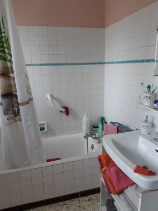 Rénovation de salle de bain - salle de bains avant travaux - Bourg-en-Bresse 01