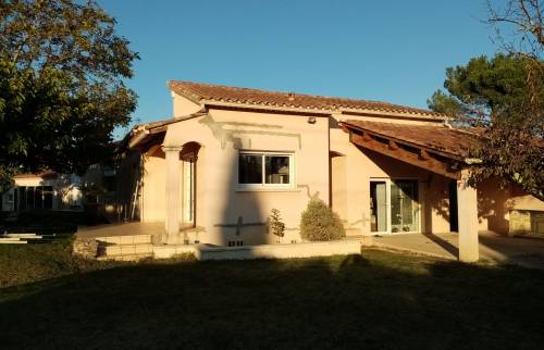 Avant ravalement de façade par La Maison Des Travaux d’Alès