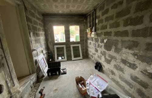 Garage avant son aménagement à Anduze 30140