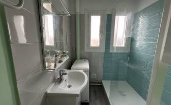 Salle de bain design La Maison Des Travaux Nîmes