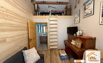  La Maison des Travaux Albertville, studio moderne Mercury, rénovation habitation Savoie, artisans locaux rénovation, carrelage et peinture Moûtiers