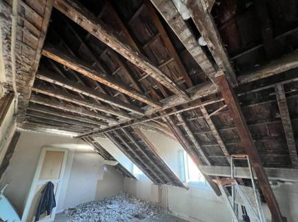 Isolation thermique ; rénovation énergétique ; toiture ; aménagement combles