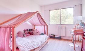 Chambre d'enfant rénovée
