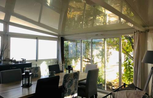 Une véranda lumineuse et cosy