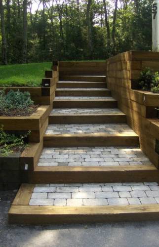 Travaux de maçonnerie pour réalisation escalier extérieur pabillon à JouyèleèMoutier (95280)