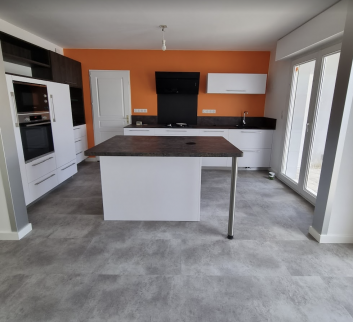 Rénovation d’une cuisine contemporaine à Vernouillet