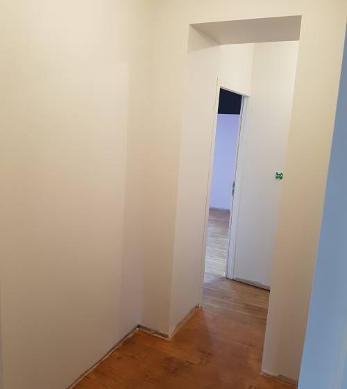 Après travaux rénovation : parquet massif verni