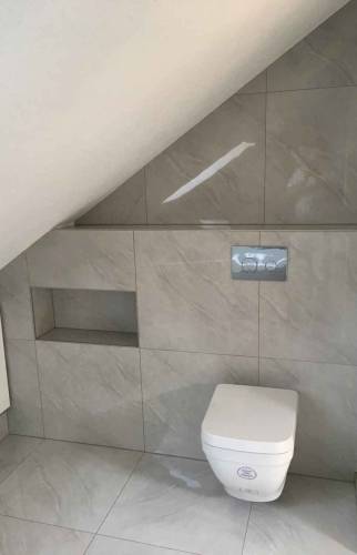 WC suspendu, niche à Saint Louis