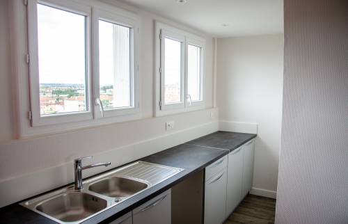 Ouverture vers le cellier terminée