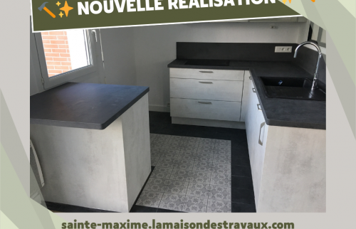 Révolution Culinaire dans une Petite Cuisine de Sainte-Maxime : L'Îlot Magique