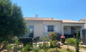 Derriere garage corme-royal