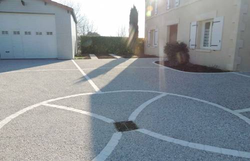 Rénovation d'une cour en béton lavé Les Gonds près de Saintes