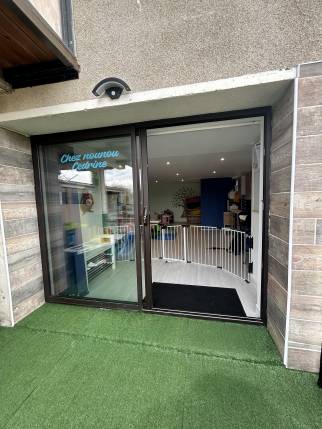 Fleurieu sur Saone (69250) : Aménagement du garage en espace d'activité / salle de jeux pour une assistante maternelle