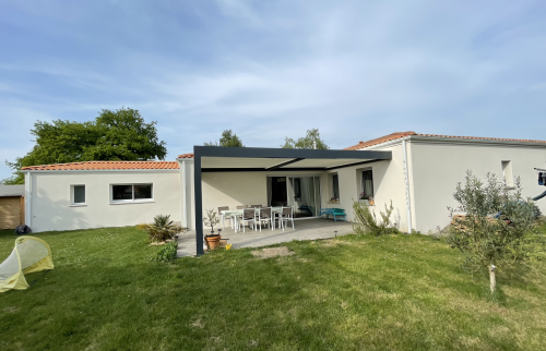 Aménagement d'une pergola bioclimatique à Vertou
