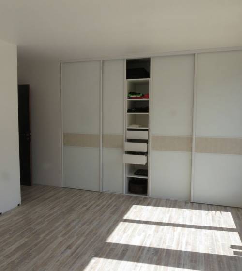 Aménagement d’un dressing sur mesure à Saint-Nazaire après