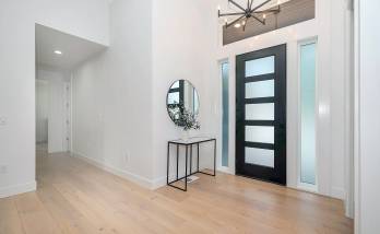 pose d'une porte d'entrée