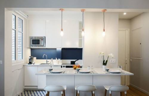 Cuisine blanche avec ilot central à Palaiseau (91)