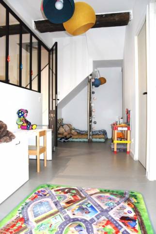 pose d'un beton cire au sol