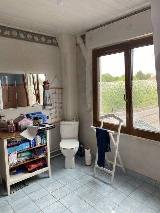 Salle de bain avant rénovation (Draveil)