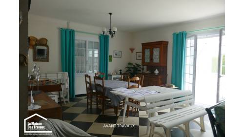 Salon avant rénovation dans le Morbihan