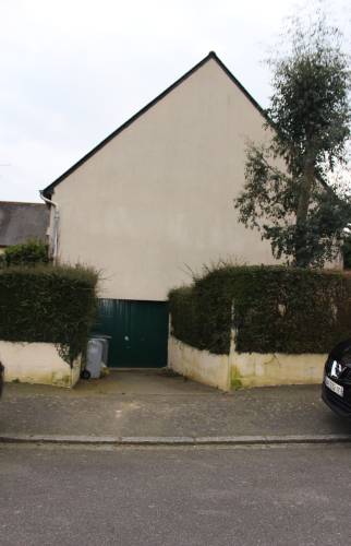 Porte de garage avant travaux de pose d'une porte motorisée - Pontoise - 95000 - 