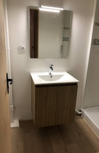 Salle de bain rénovée à Annecy