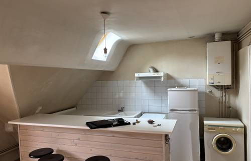 Rénovation énergétique à Rodez : la cuisine après