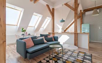 Aménagement de combles en studio fonctionnel et lumineux