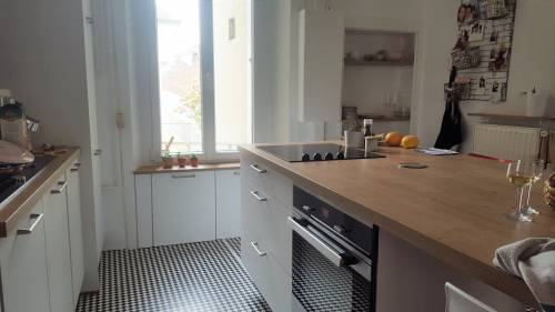 cuisine moderne installée par la maison des travaux d'obernai