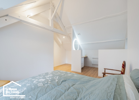 Salle de bain privative semi-ouverte