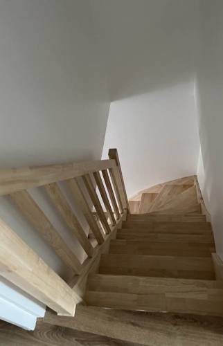 Montée d'escalier