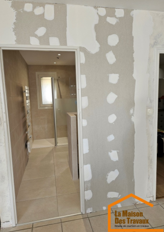 salle de bain en travaux