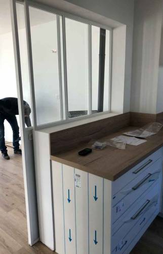Porte verrière pour délimiter l'espace cuisine - Ploemeur (56270)