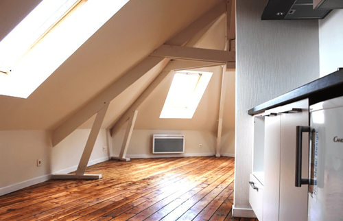Création d’un studio équipé dans les combles