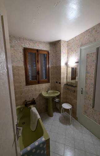 La salle de bain années 50 avant rénovations