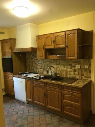 Cuisine ancienne avant travaux de rénovation totale - Solliès-Toucas 83210