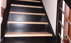 Escalier sur mesure dans maison à colombage à Altkirch
