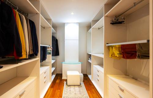 Création de placards sur mesure dans une chambre à Gif-sur-Yvette (91)