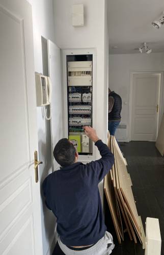 Vérification de la situation électrique de l'appartement 