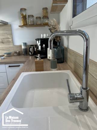 Evier blanc cuisine à Vanne