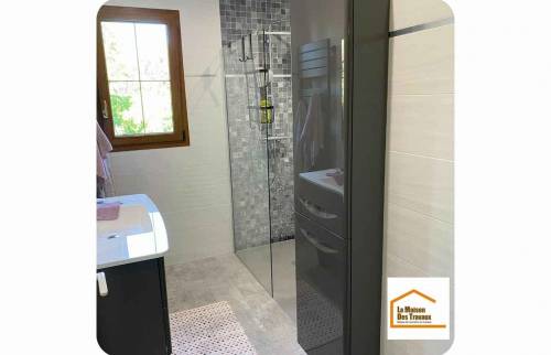 Aménagement d'une salle de bains à Saint-Pair-Sur-Mer (50380)