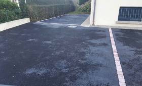 Enrobé pour stationnement dans une maison à Saint Malo