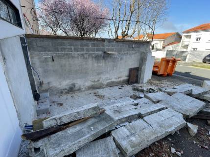 démolition du vieux garage