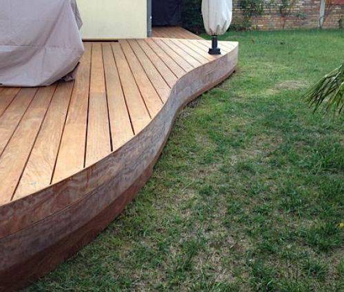 Finition courbe d'une terrasse en bois exotique réalisée à Leforest 62790