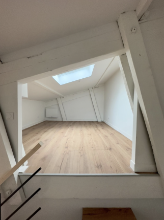 mezzanine bordeaux
