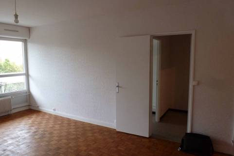 salon cuisine avant rénovation