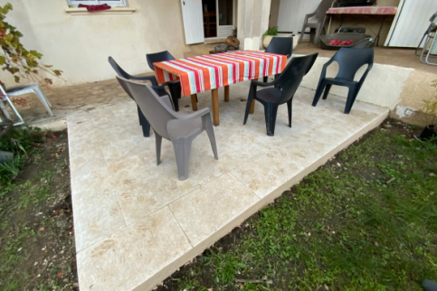  Installation d’une terrasse en carrelage à Olivet