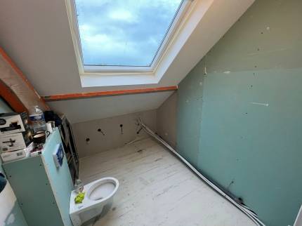 Travaux de rénovation de salle de bains sous combles